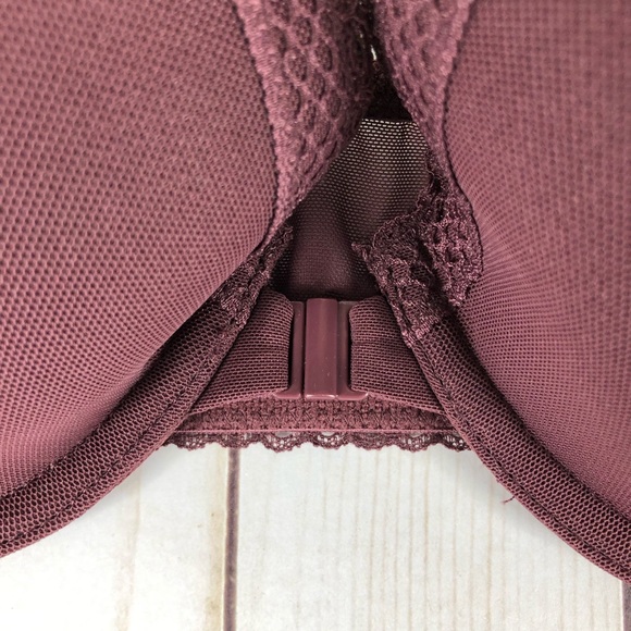 Demi Coverage Lightly Lined Racerback Bra Size 38B - Picture 3 of 6